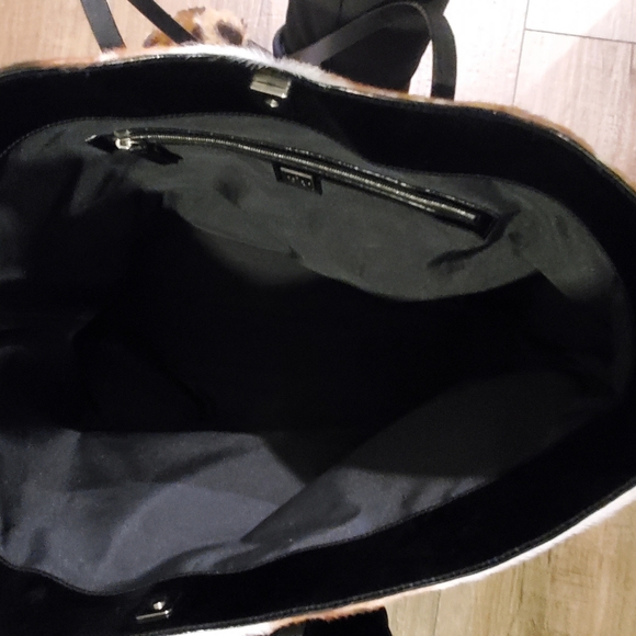 FENDI Large Zebra Print Calf Hair Tote - Picture 4 of 8